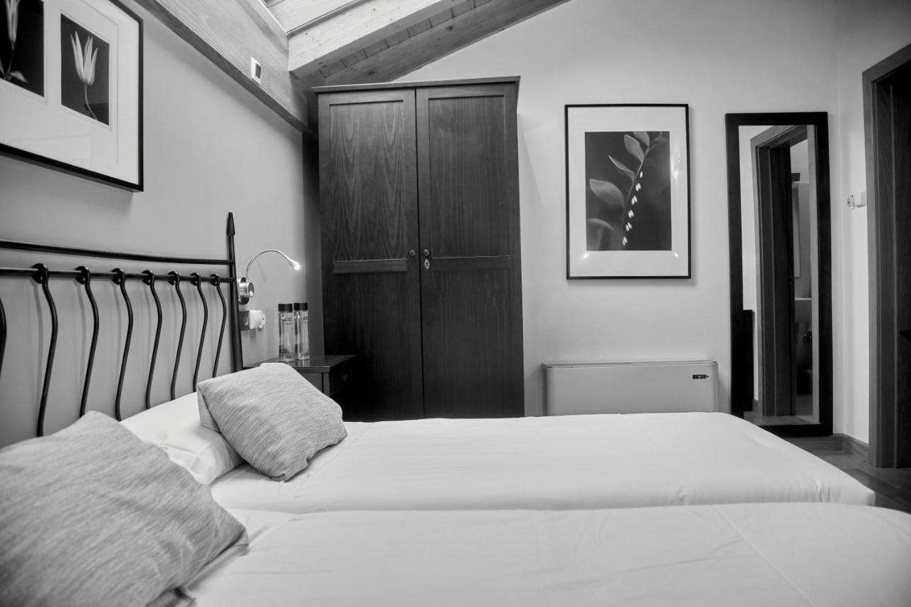 Hotel Casa Azcona Zizur Mayor Kültér fotó